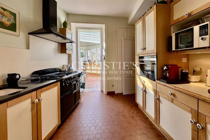 Image No.13-9 Bed House for sale