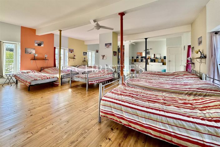 Image No.31-9 Bed House for sale