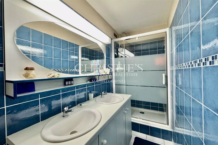 Image No.35-9 Bed House for sale