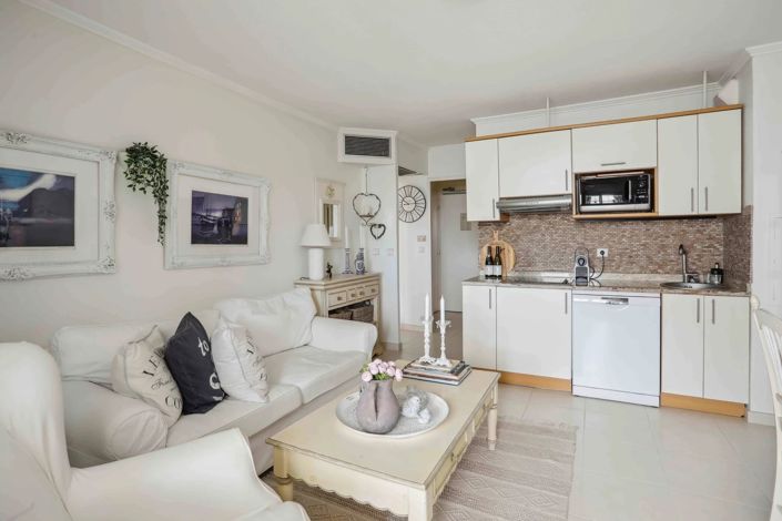 Image No.10-2 Bed Apartment for sale