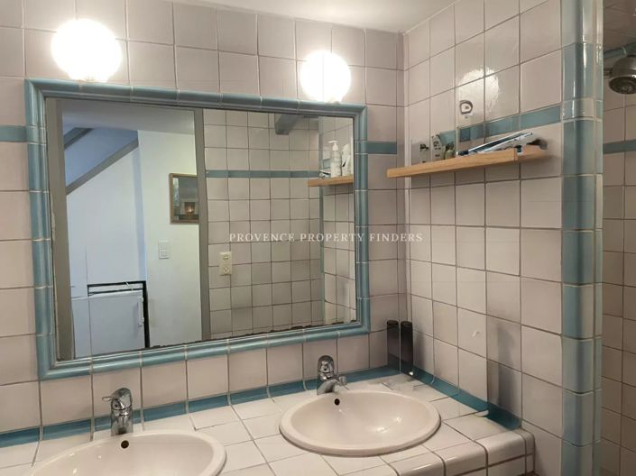 Image No.20-4 Bed House for sale