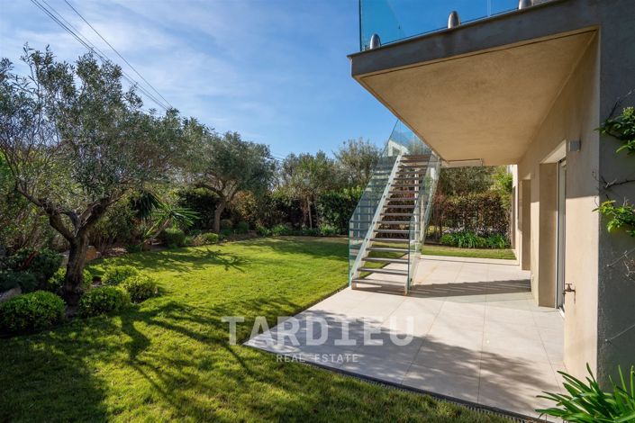 Image No.3-4 Bed House for sale