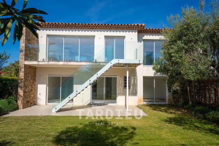 Image No.2-Maison de 4 chambres à vendre à Cavalaire-sur-Mer