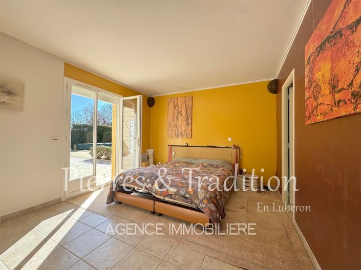 Image No.6-4 Bed House for sale