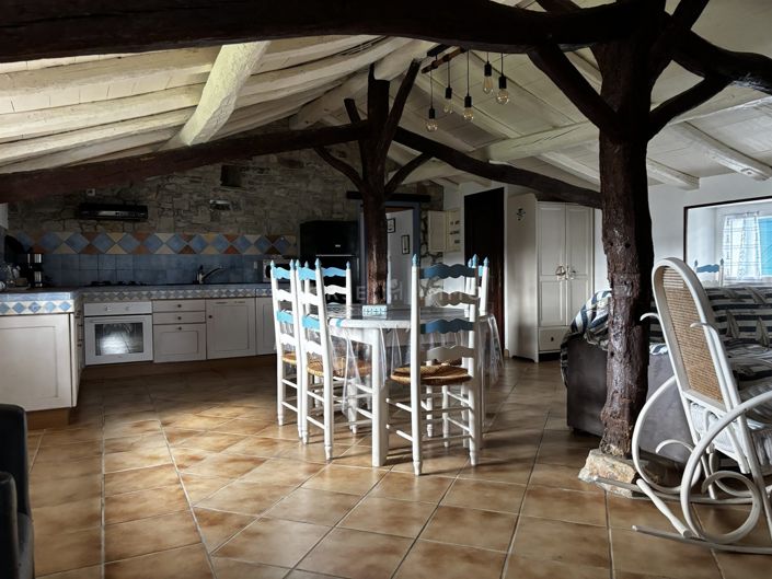 Image No.2-Maison de 10 chambres à vendre à Bouin