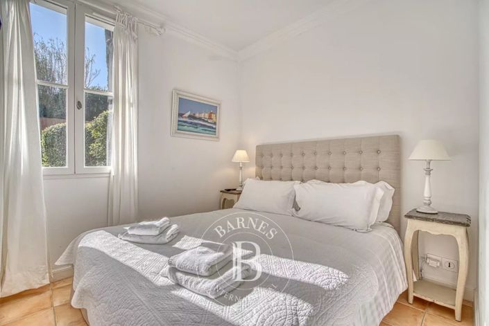 Image No.11-4 Bed House for sale