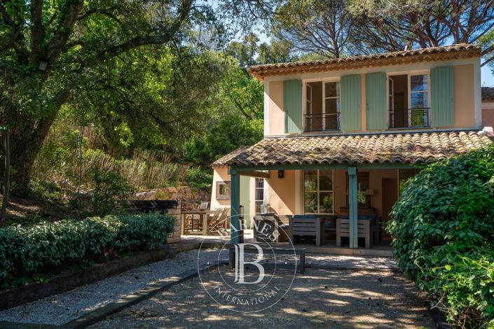 Image No.3-4 Bed House for sale