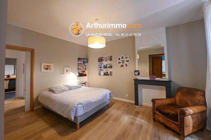 Image No.12-6 Bed House for sale