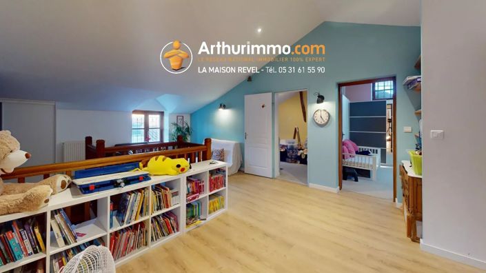 Image No.22-6 Bed House for sale