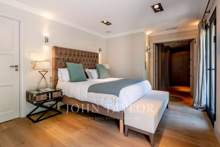 Image No.20-5 Bed House for sale