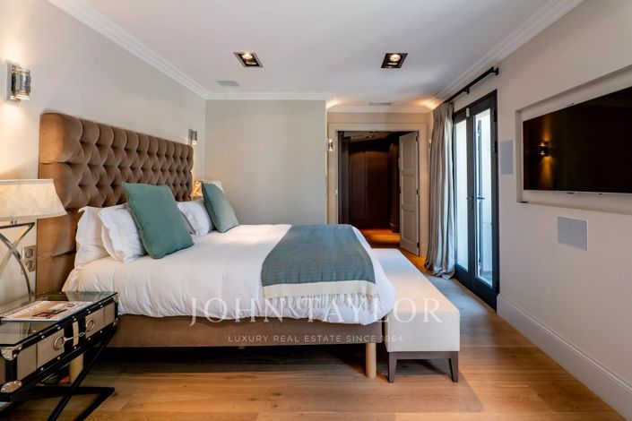 Image No.21-5 Bed House for sale
