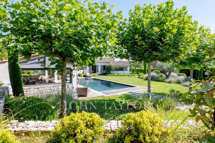 Image No.30-5 Bed House for sale