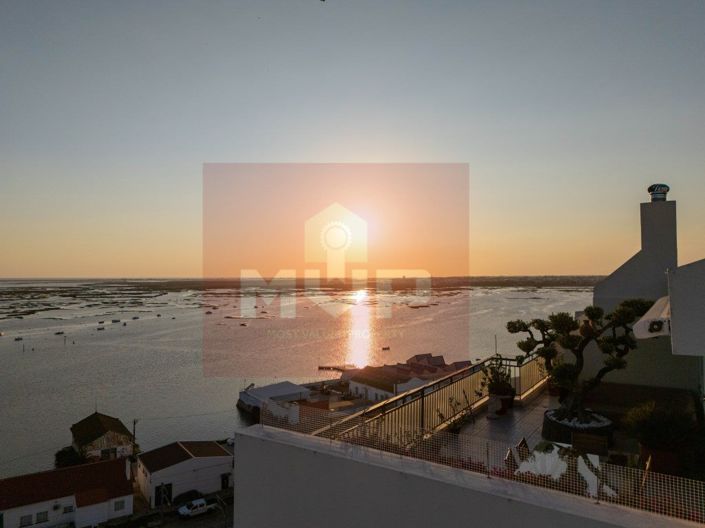 Image No.16-7 Bed Apartment for sale
