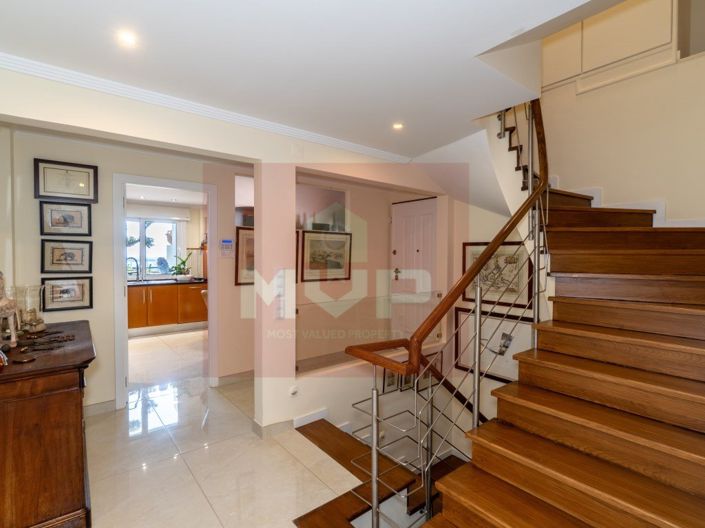 Image No.17-7 Bed Apartment for sale