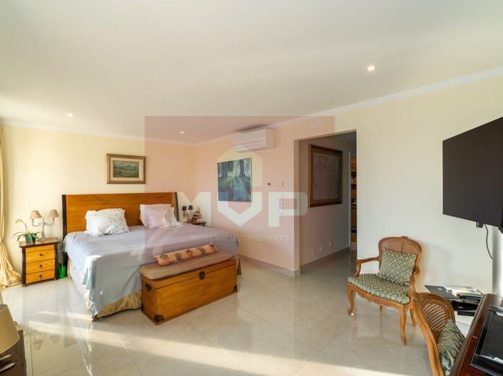 Image No.26-7 Bed Apartment for sale