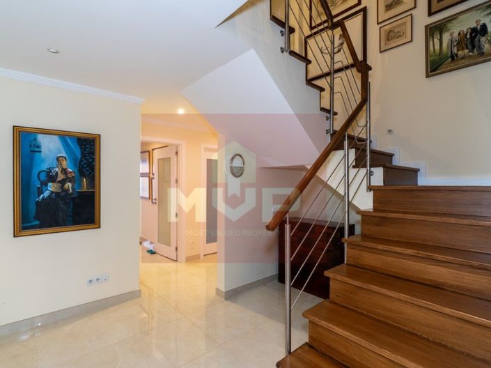 Image No.32-7 Bed Apartment for sale