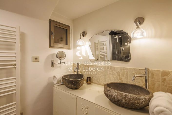 Image No.8-2 Bed House for sale