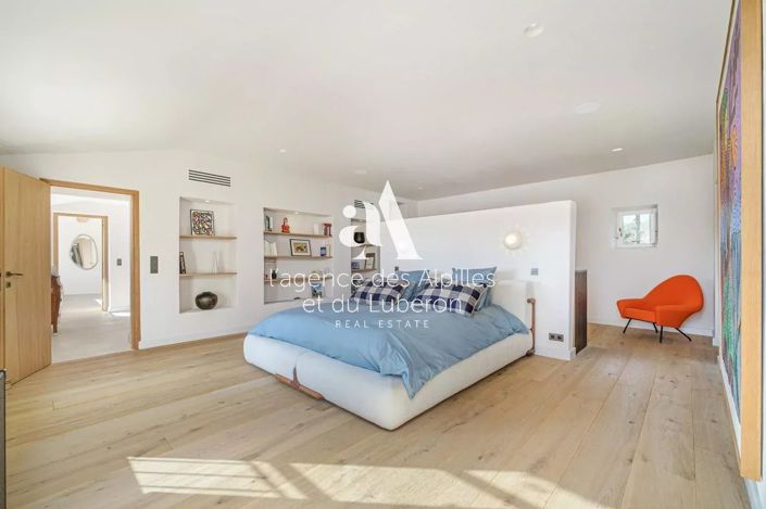 Image No.22-7 Bed House for sale
