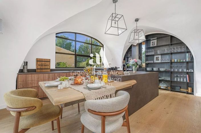 Image No.6-7 Bed House for sale