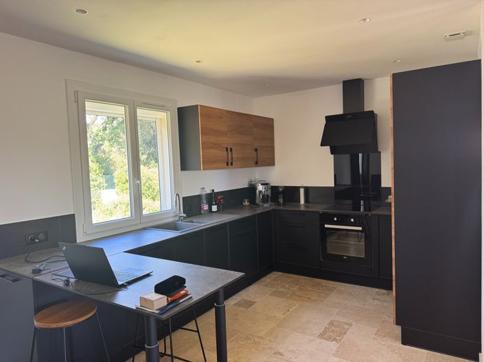 Image No.5-4 Bed House for sale