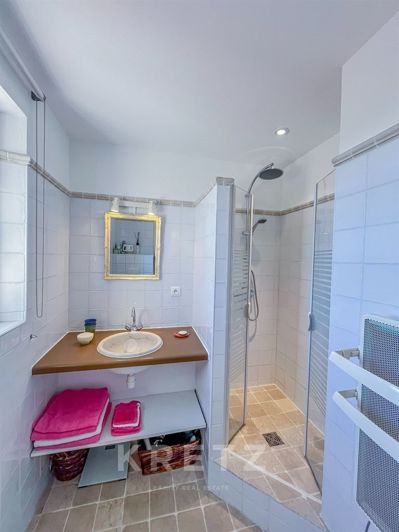 Image No.22-5 Bed House for sale