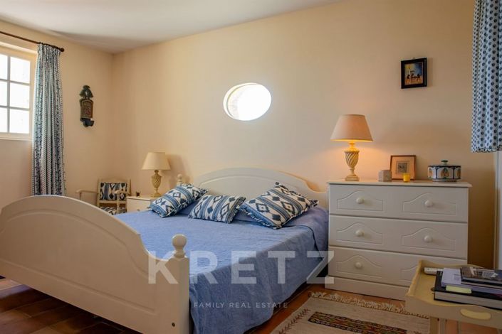 Image No.23-5 Bed House for sale
