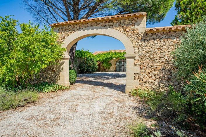 Image No.3-5 Bed House for sale