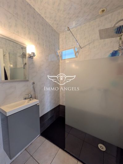 Image No.16-5 Bed House for sale