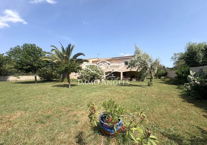 Image No.18-5 Bed House for sale