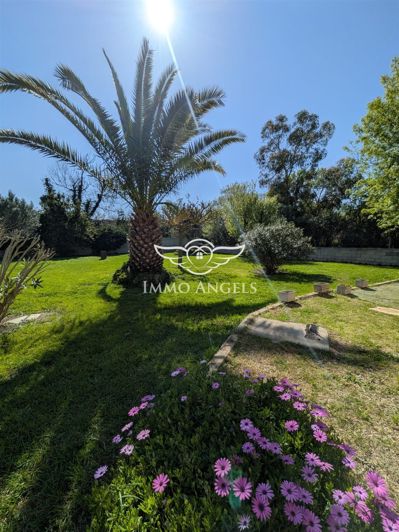 Image No.20-5 Bed House for sale