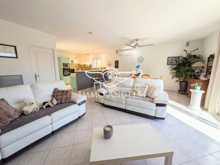 Image No.4-5 Bed House for sale