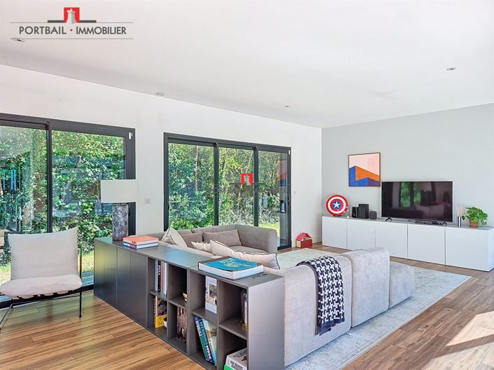 Image No.3-4 Bed House for sale
