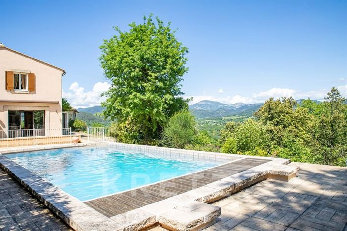 Image No.6-5 Bed House for sale