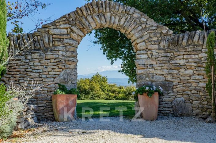 Image No.7-8 Bed House for sale