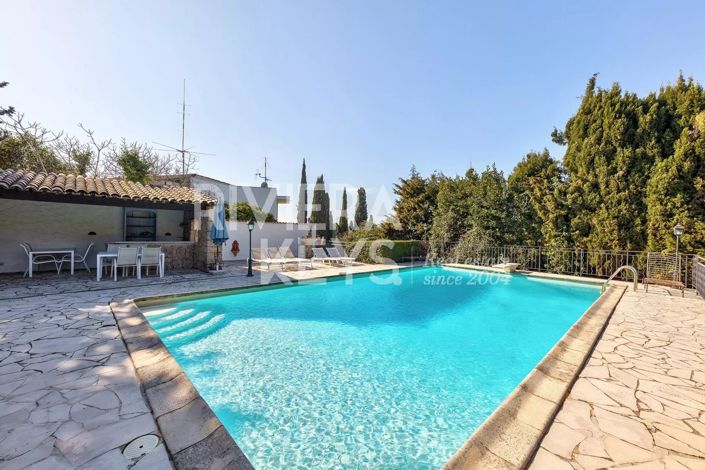 Image No.7-5 Bed House for sale