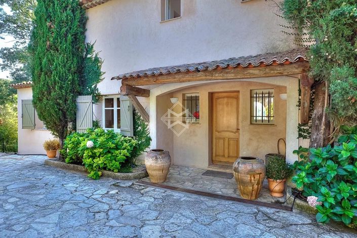 Image No.7-6 Bed House for sale