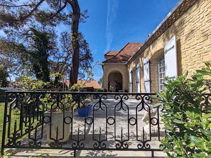 Image No.4-4 Bed House for sale