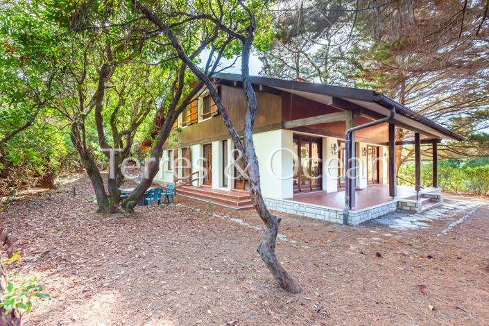 Image No.7-8 Bed House for sale