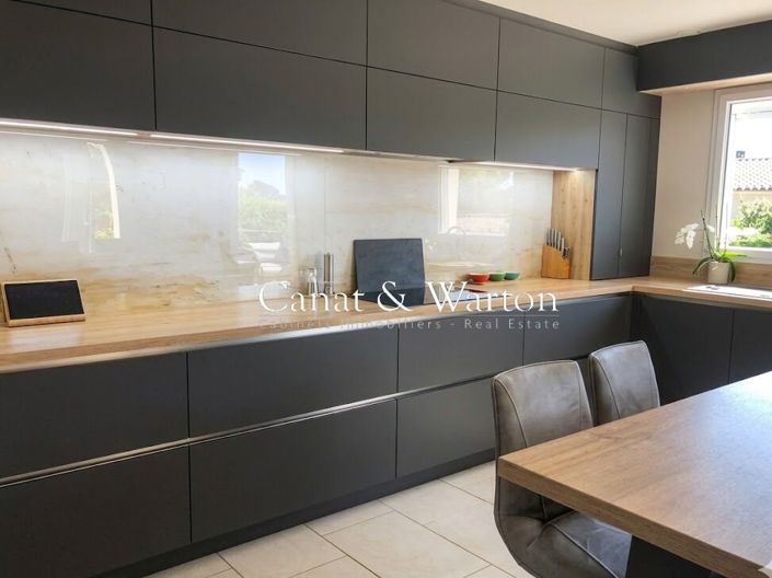 Image No.3-4 Bed Property for sale