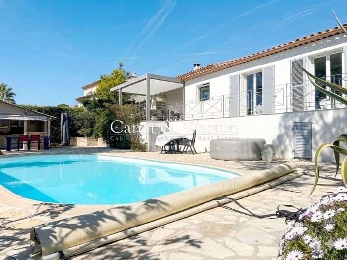 Image No.4-4 Bed Property for sale
