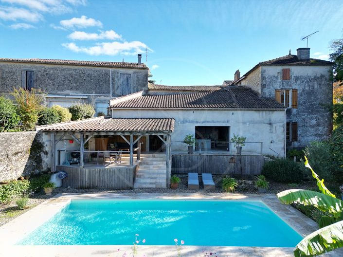 Image No.17-4 Bed House for sale