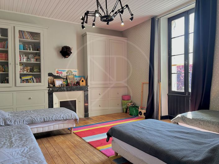 Image No.11-6 Bed House for sale