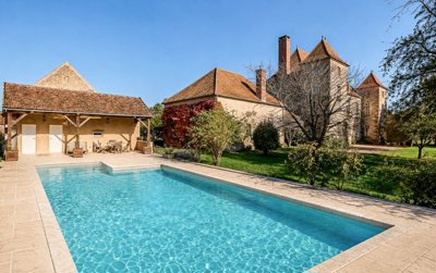 1 - Moissy-Moulinot, Property