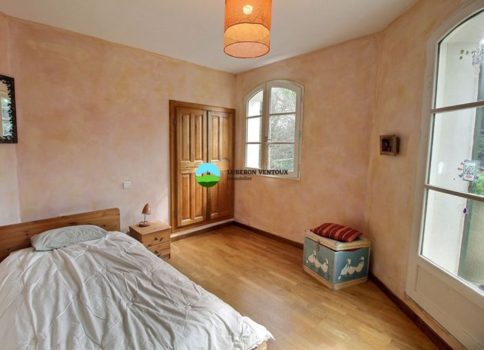 Image No.10-4 Bed House for sale