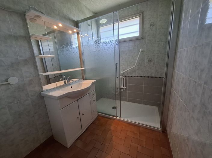 Image No.7-2 Bed House for sale