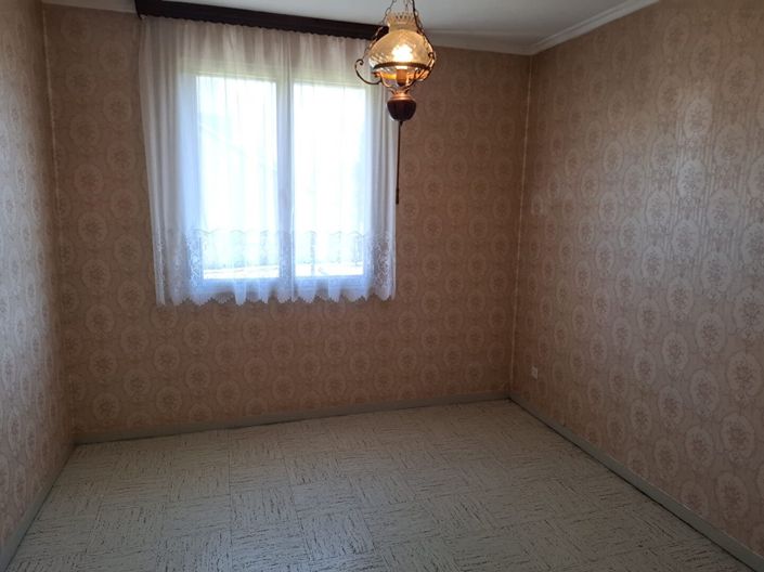 Image No.9-2 Bed House for sale