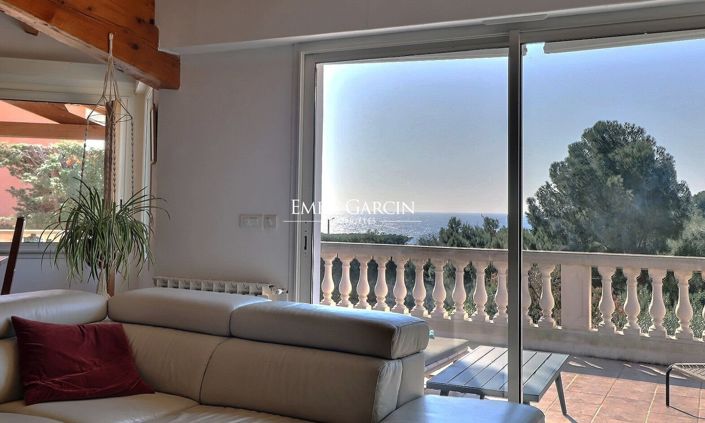 Image No.7-6 Bed House for sale