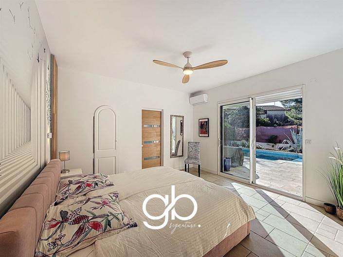 Image No.11-4 Bed House for sale