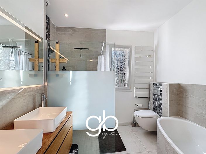 Image No.13-4 Bed House for sale