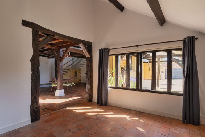 Image No.10-4 Bed House for sale